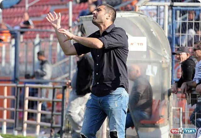 מאמן 'קביליו' יפו. אורי קרגולה (לירן דורף)